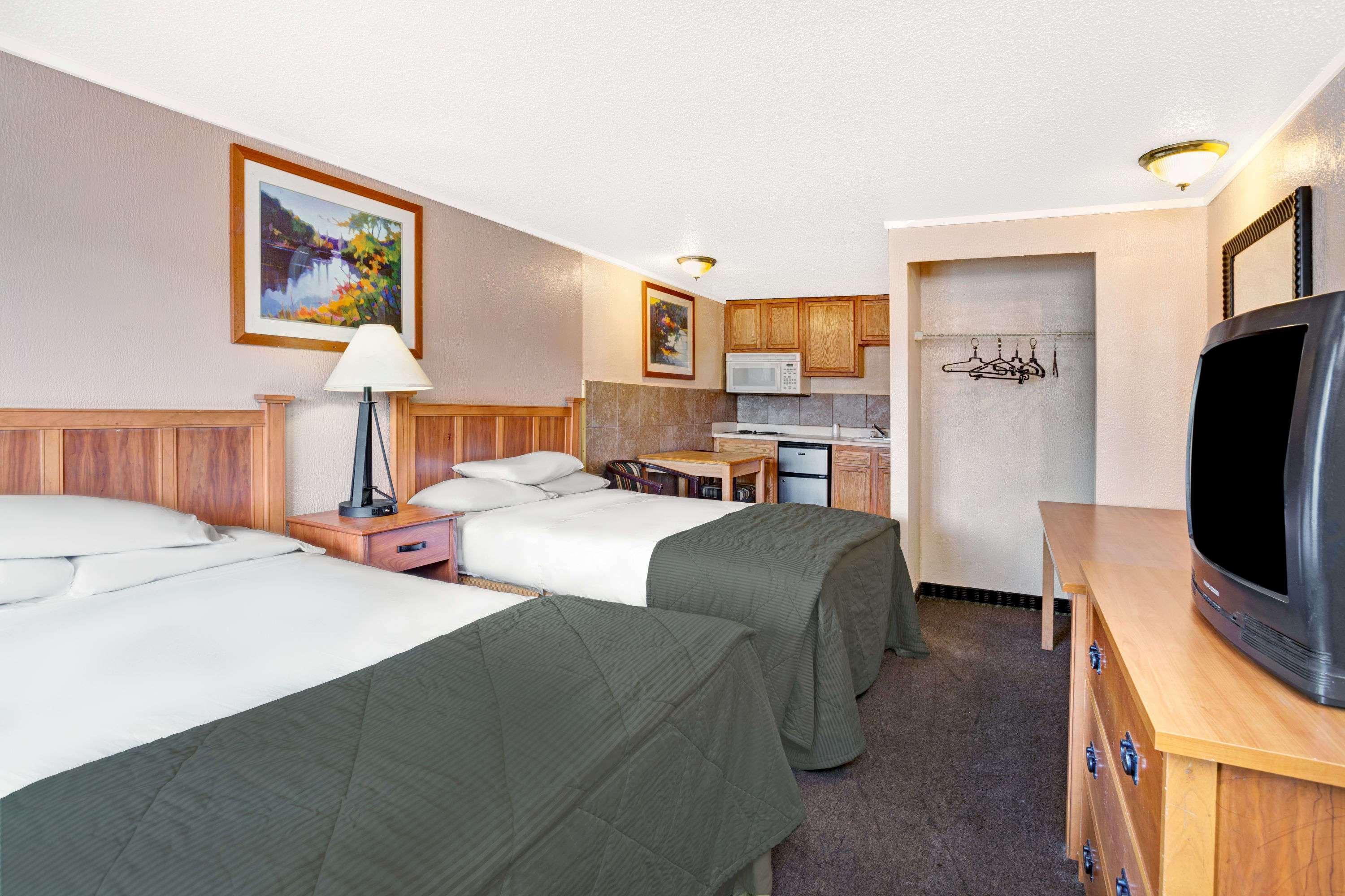Knights Inn - Madison Heights Esterno foto