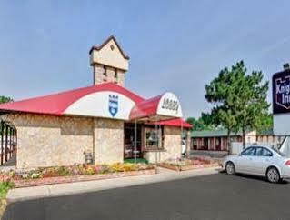 Knights Inn - Madison Heights Esterno foto